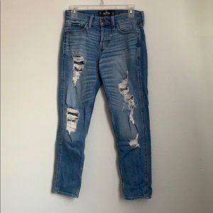 Hollister, boyfriend jeans